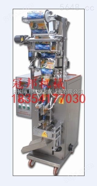 青岛柱塞泵式液体包装机&（冠邦洗发水液体包装机价格）
