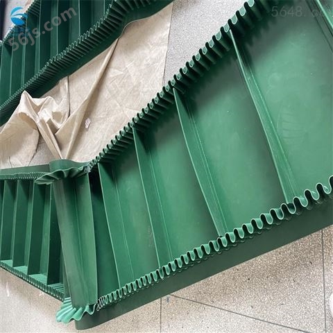 PVC裙边挡板输送带 绿色加挡板传动带